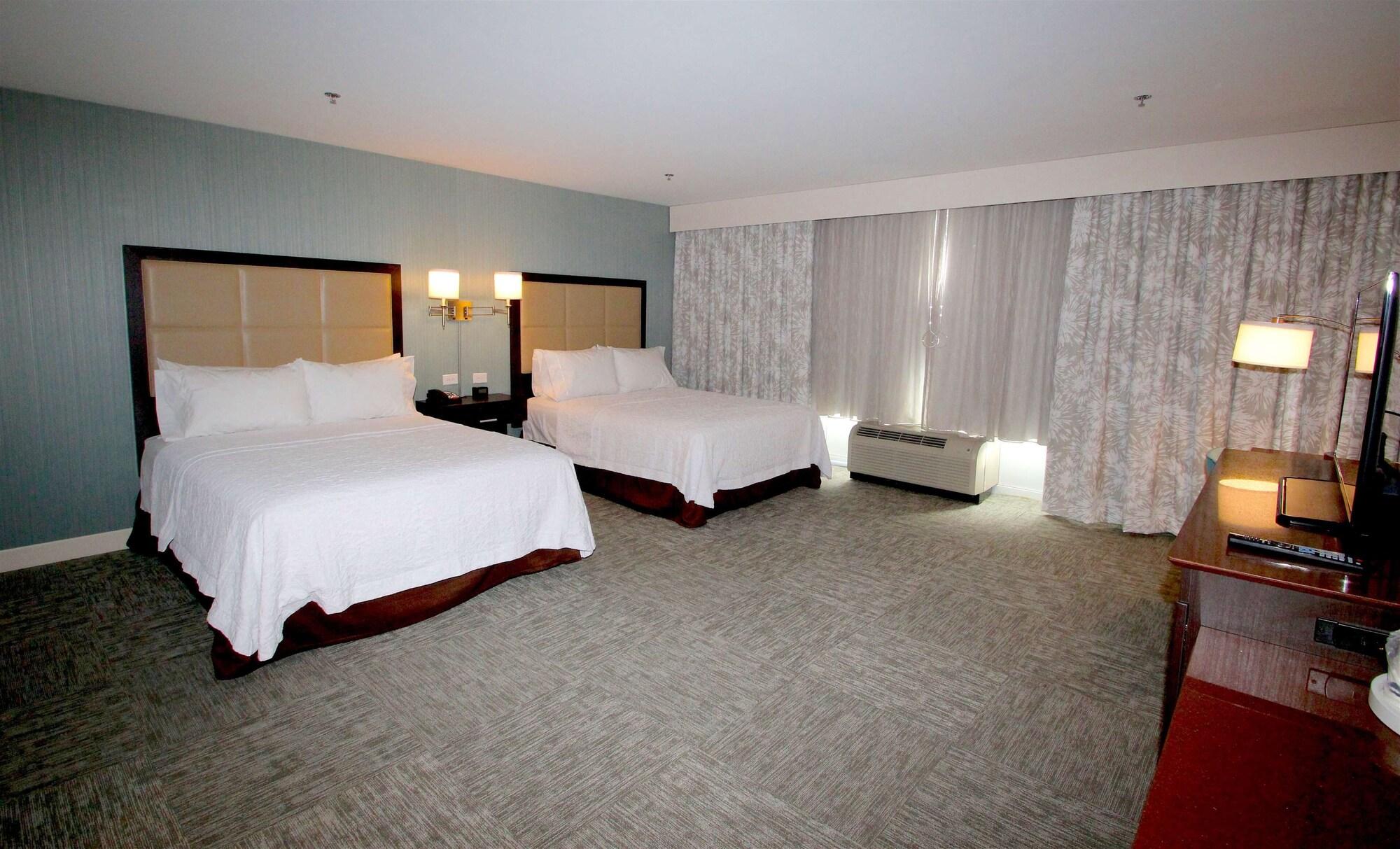 Hampton Inn- Suffolk Eksteriør billede