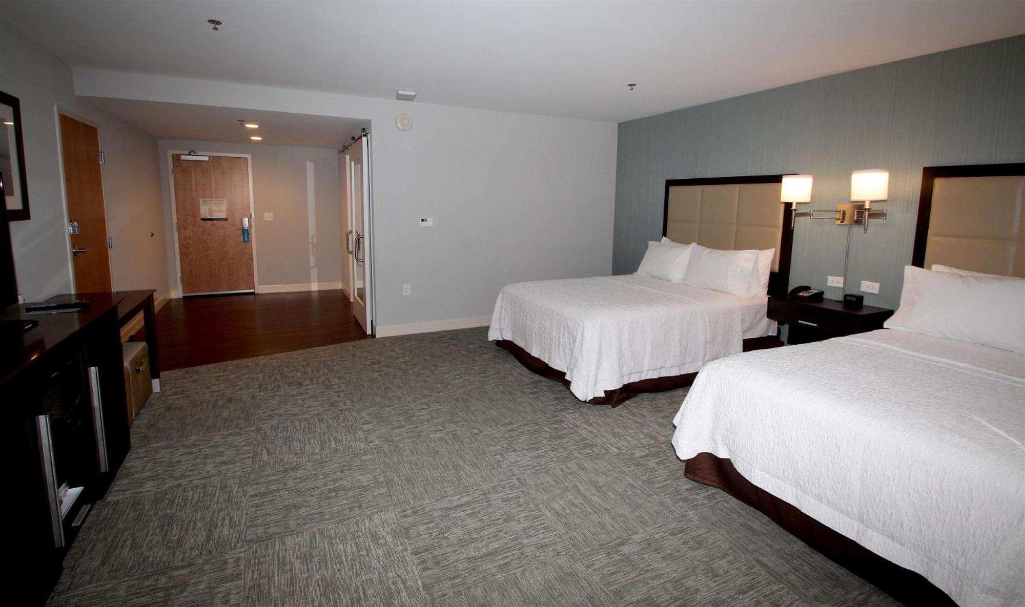 Hampton Inn- Suffolk Eksteriør billede
