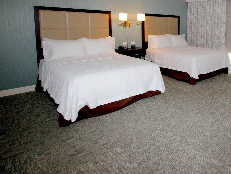 Hampton Inn- Suffolk Eksteriør billede